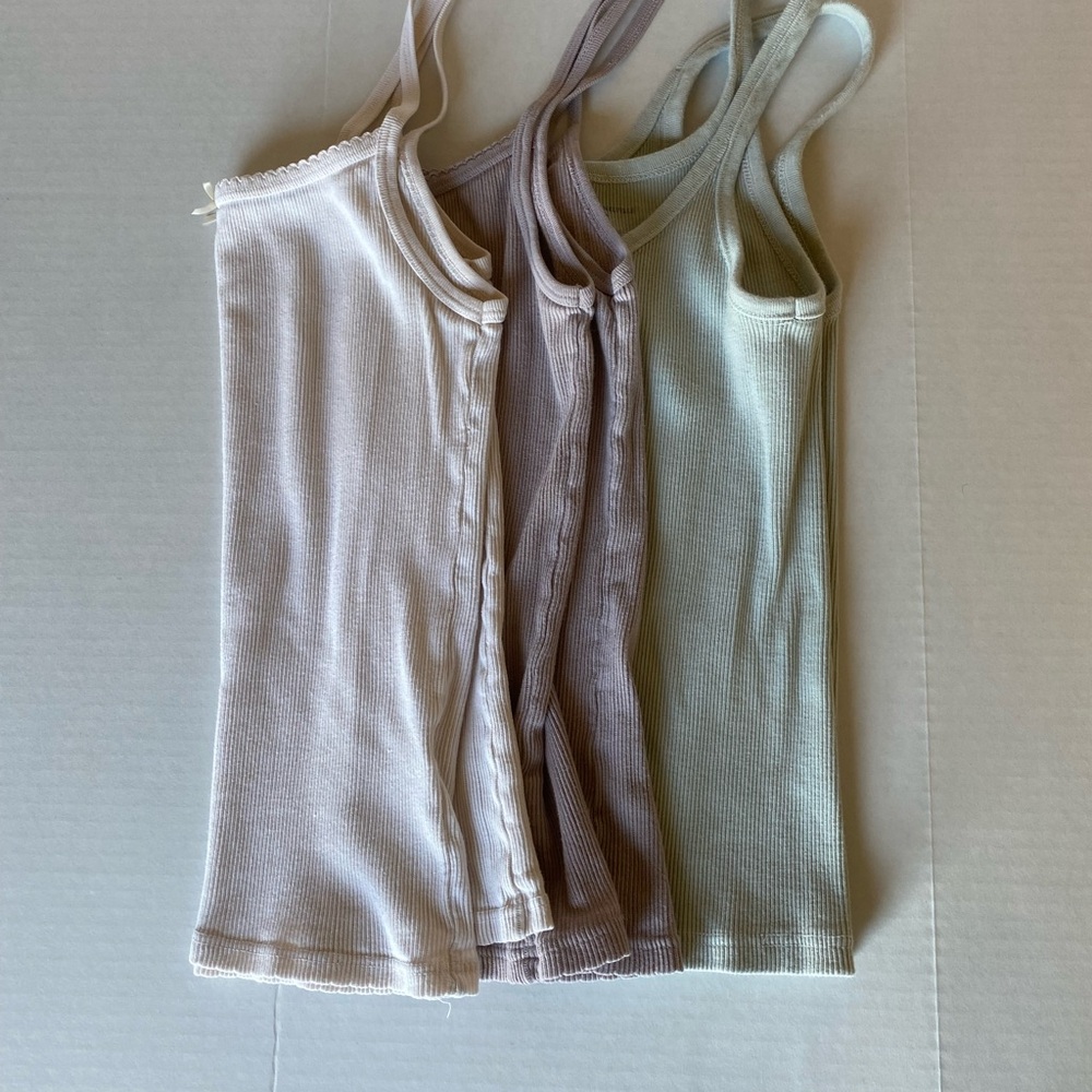 Set of 3 Ribbed Tank Tops Brandy Melville